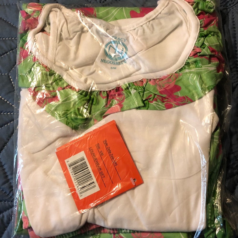 Loungewear/pajamas - Picture 3 of 4